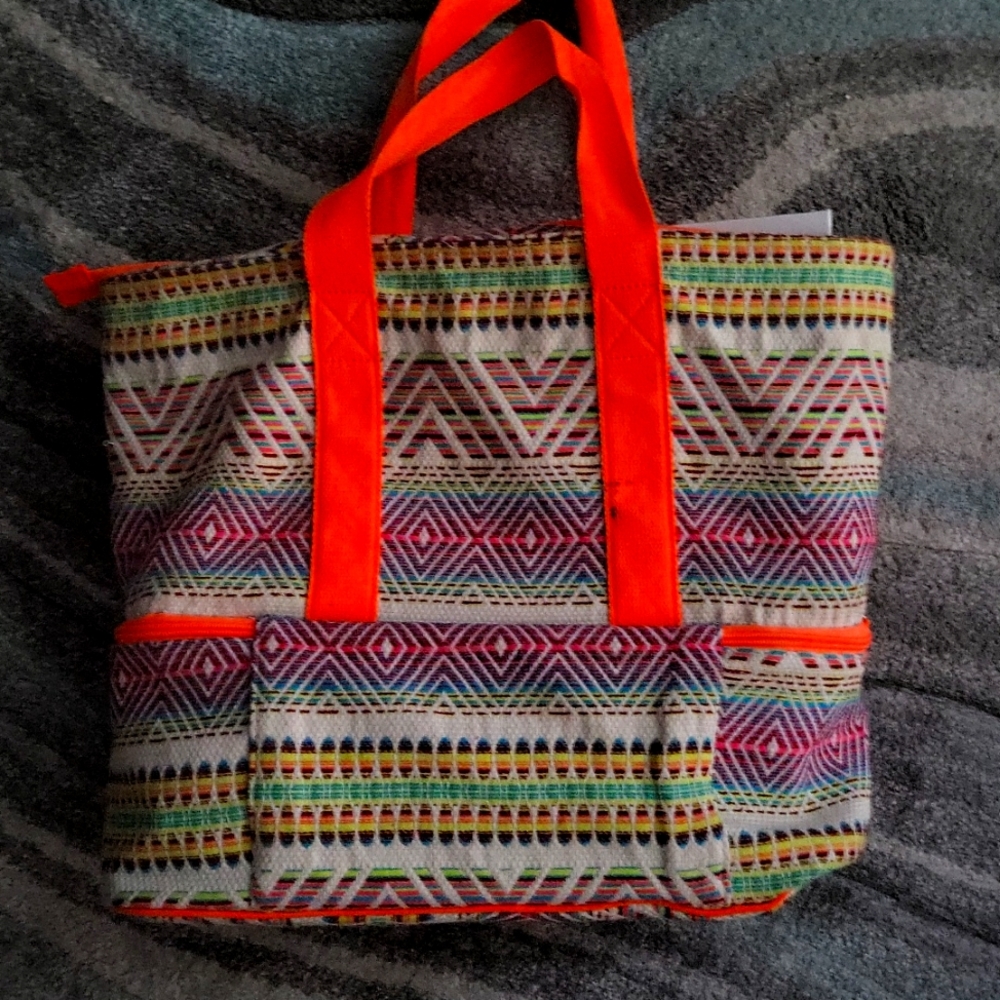 Cooled tote bag
